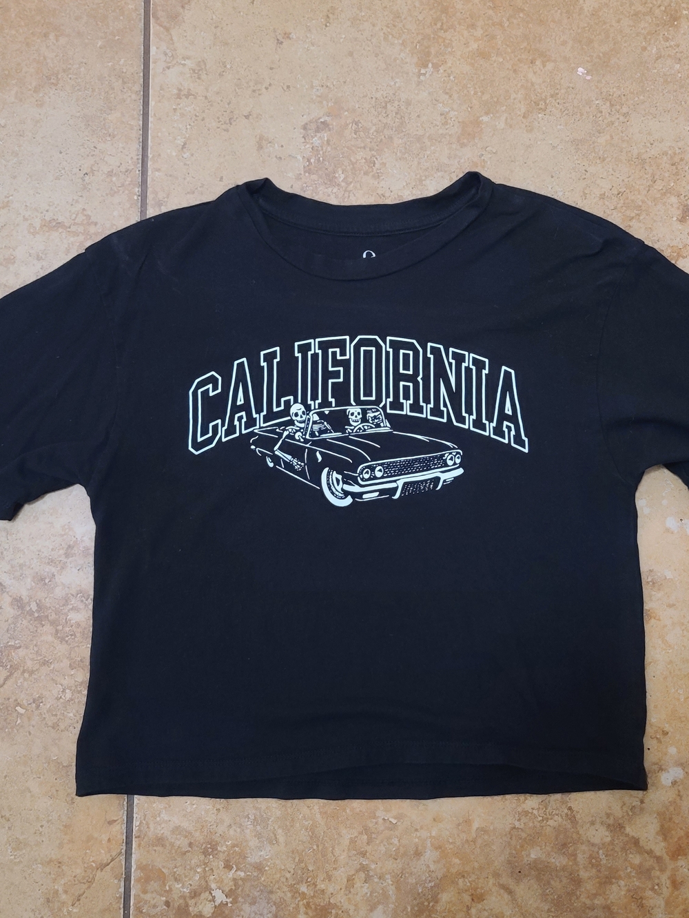 California Graphic Crop Top - Black